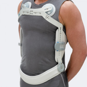 TC38 Busto rigido a tre punti con supporti clavicolari