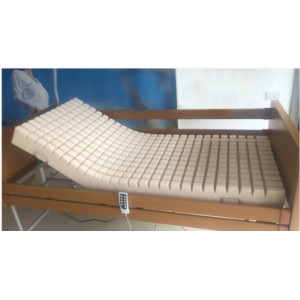 MATERASSO ANTIDECUBITO IN POLIURETANO 30MC - LARGHEZZA 120 CM MATERASSO ANTIDECUBITO IN POLIURETANO 30MC - LARGHEZZA 120 CM